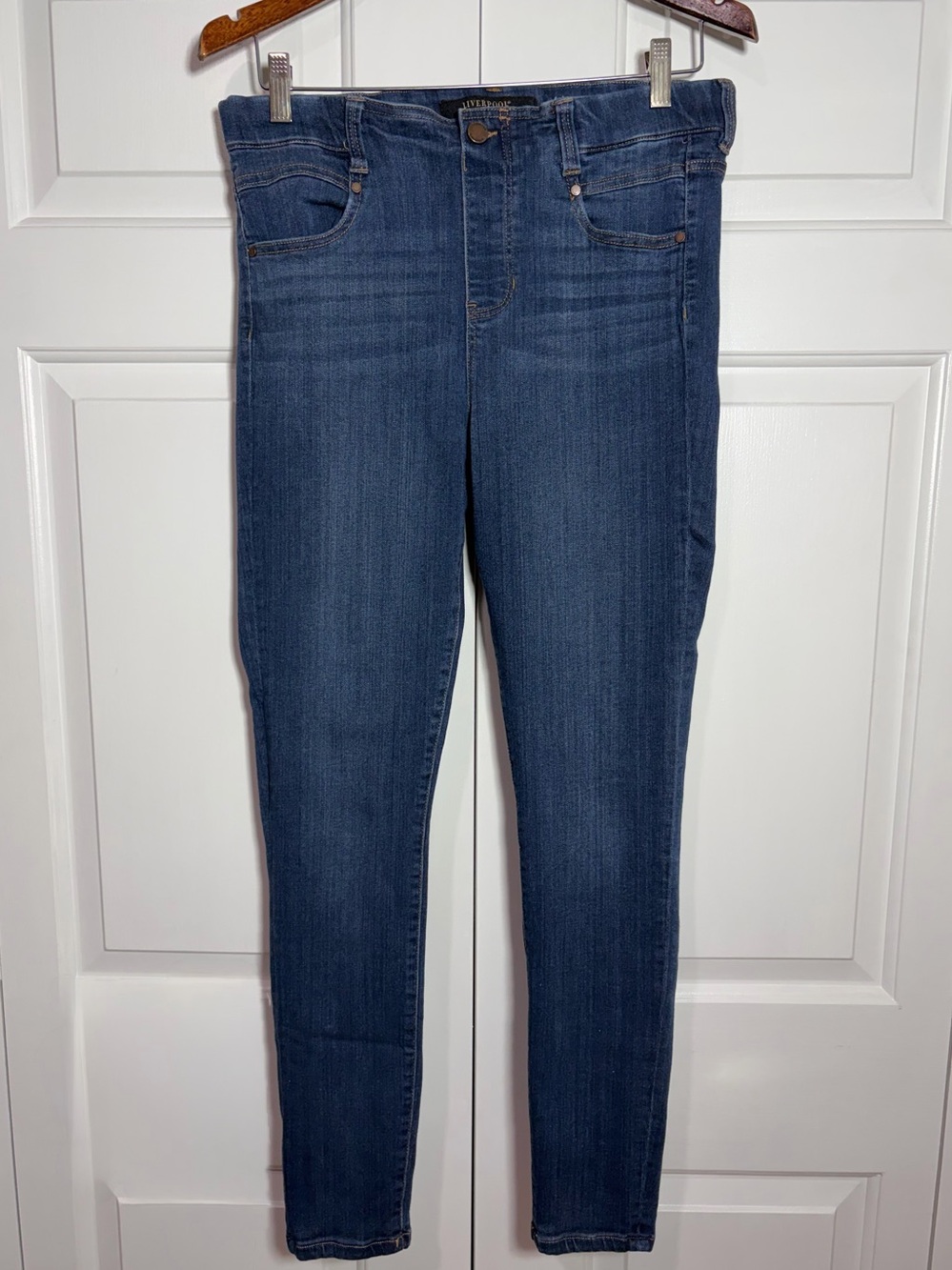 Liverpool Dark Wash Jeans - size 10🏷️